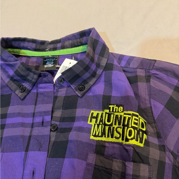 Tops - NWT Haunted mansion button down